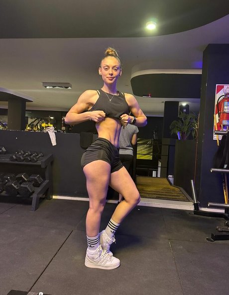 Naken lekkede OnlyFans-bilde av Scarlett Fox