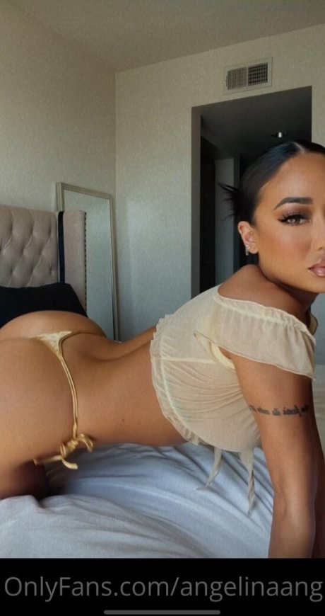 Naken lekkede OnlyFans-bilde av Msangieang