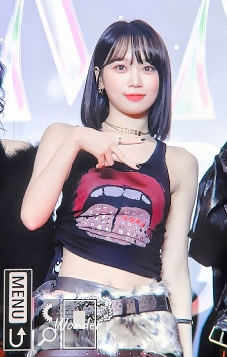 Kim Chaewon