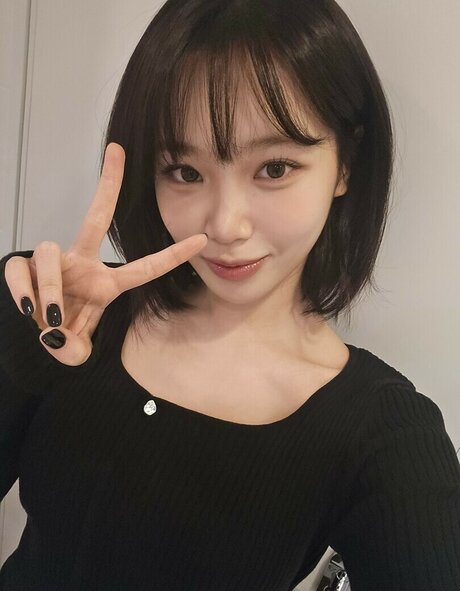 Kim Chaewon