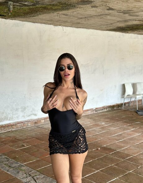 Naken läckt OnlyFans-bild av Julia Sampaio