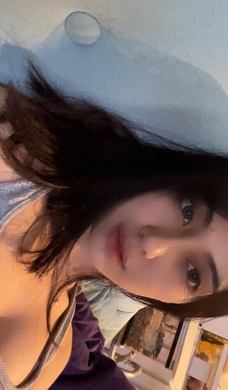 Naken läckt OnlyFans-bild av Risaatjan