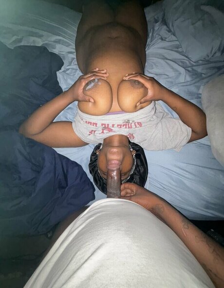 Naken läckt OnlyFans-bild av Jadedavis21