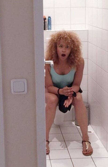 Naken läckt OnlyFans-bild av Diana Schneider