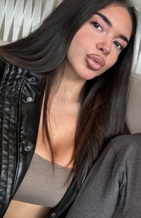 Naken läckt OnlyFans-bild av Lya Aylin