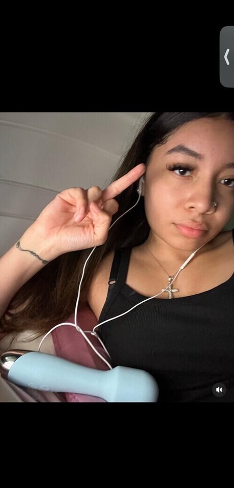 Foto nua vazada do OnlyFans de Mayabuckets