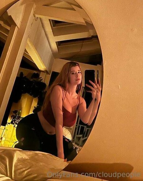 Alaston vuotanut OnlyFans-kuva Rumpledtitskin