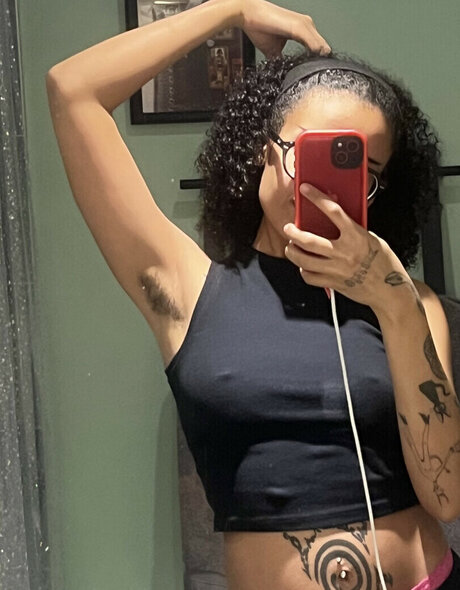 Naken läckt OnlyFans-bild av Wh0rekag3