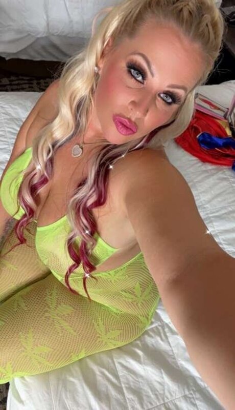 Mistress Delicious