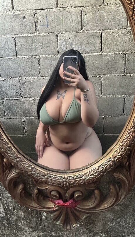 Elizabeth Nazariego