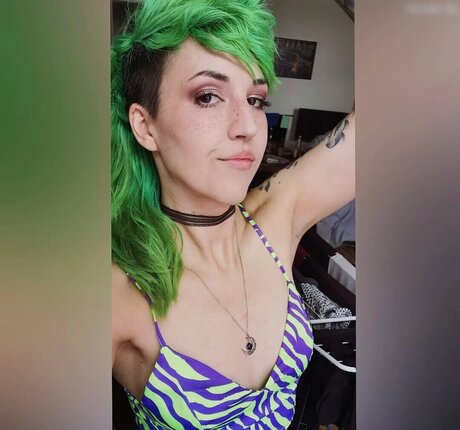 Foto nua vazada do OnlyFans de Locolea