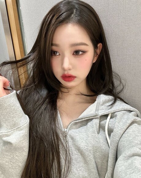 Jang Wonyoung