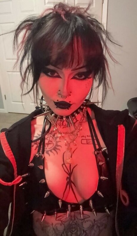 Naken läckt OnlyFans-bild av Machinemommy