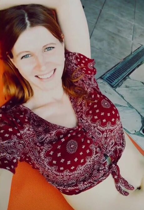 Обнаженная фотография утечки OnlyFans от Jenny Diehl