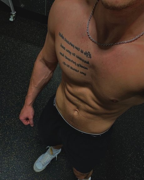 Foto nua vazada do OnlyFans de Lake Scott