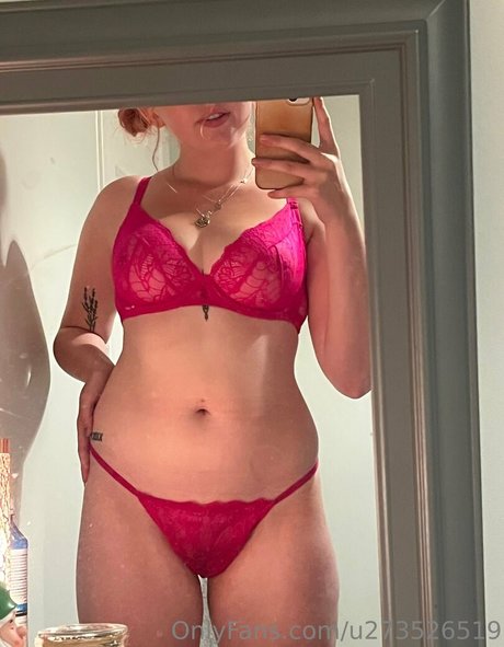 Naken läckt OnlyFans-bild av Littleloka