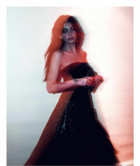 Foto di nudo di fuga di OnlyFans di Camila Morrone