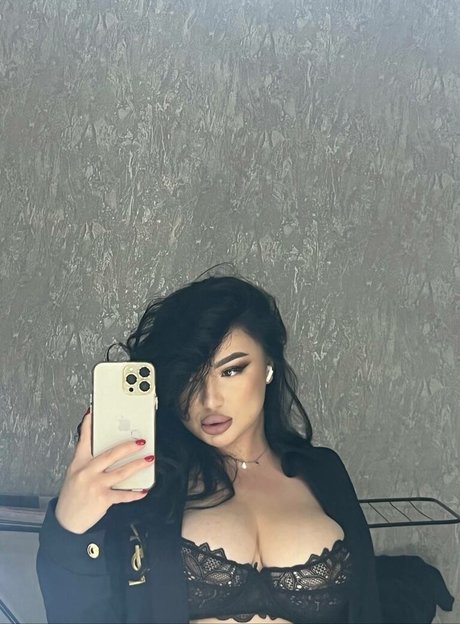 Zhansaya Dakarimova OnlyFans 유출 누드 사진