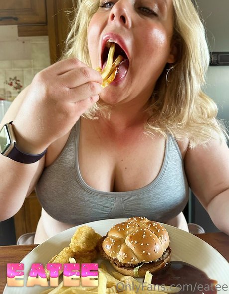 Nahá fotka uniklých OnlyFans od Eatee