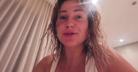 Naakte gelekte OnlyFans-foto van Maren Wolf