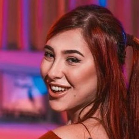 Naakte gelekte OnlyFans-foto van Diana Zambrozuski
