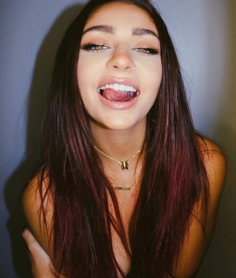 Andrea Russett
