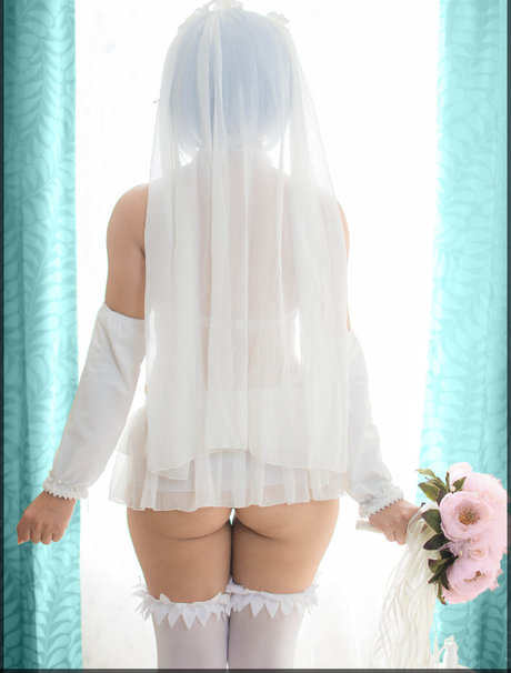 Hitomi Locks