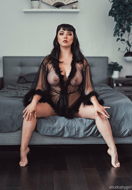 Suki Jade
