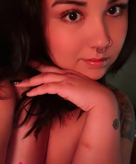 Photo nue de fuite OnlyFans de Suki Jade