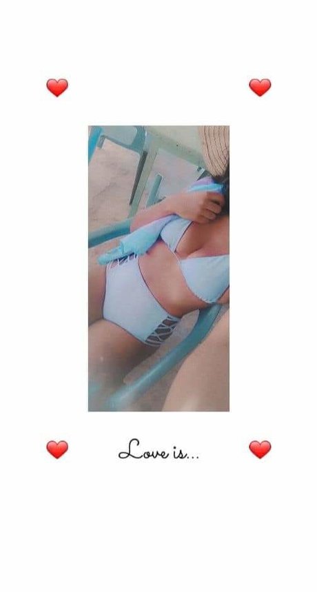 Naken läckt OnlyFans-bild av Leirys Caraballo