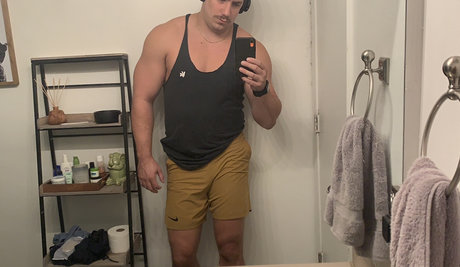 Naken läckt OnlyFans-bild av Liftr248