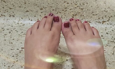Naken läckt OnlyFans-bild av Lovelyfeet 