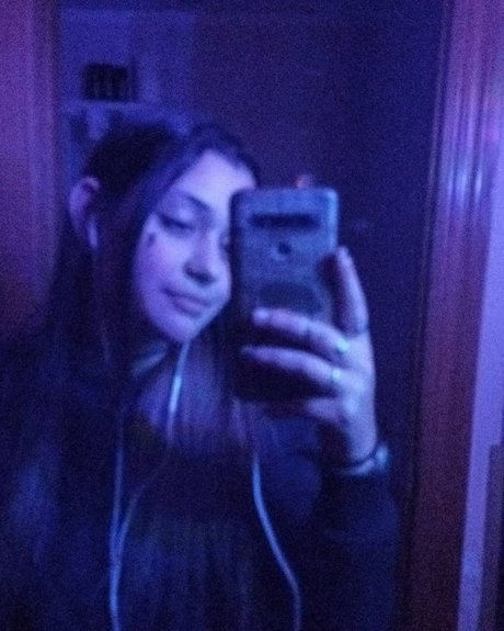 Обнаженная фотография утечки OnlyFans от Lydia 