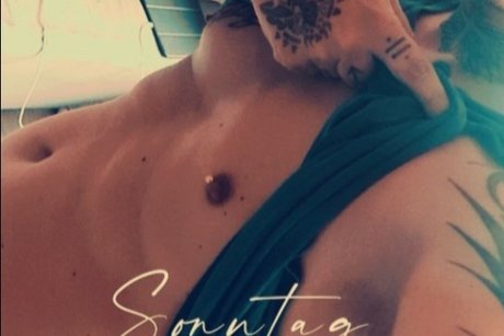 Naken läckt OnlyFans-bild av Marcel Kurth