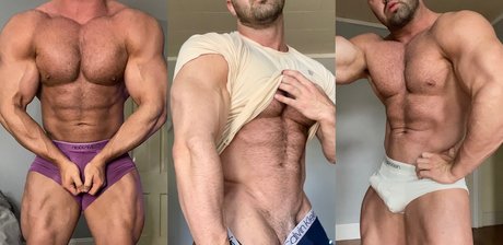 Naken läckt OnlyFans-bild av Max Wood