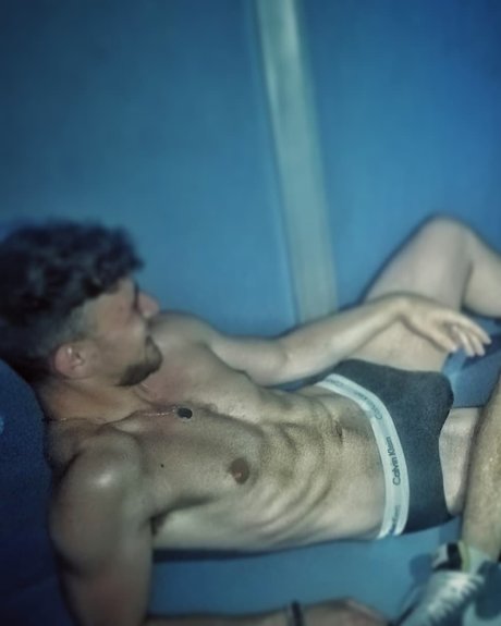 Naken läckt OnlyFans-bild av Maxbutt8