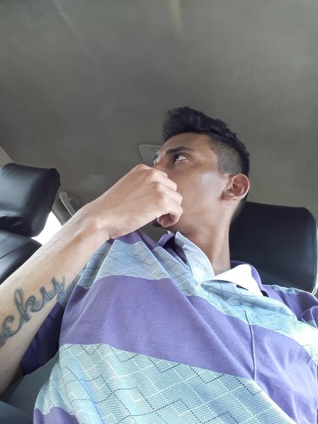 Foto nua vazada do OnlyFans de Miguel Montao