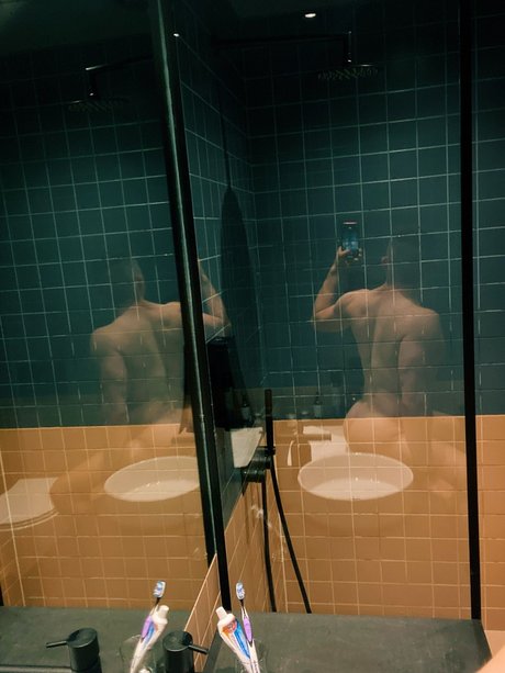 Обнаженная фотография утечки OnlyFans от Matt Alexander