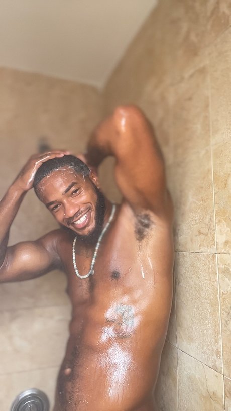 Naken läckt OnlyFans-bild av Mr Mcnasty