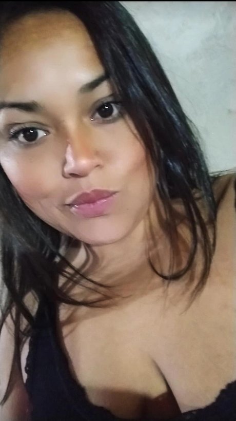 Naken läckt OnlyFans-bild av Lulu