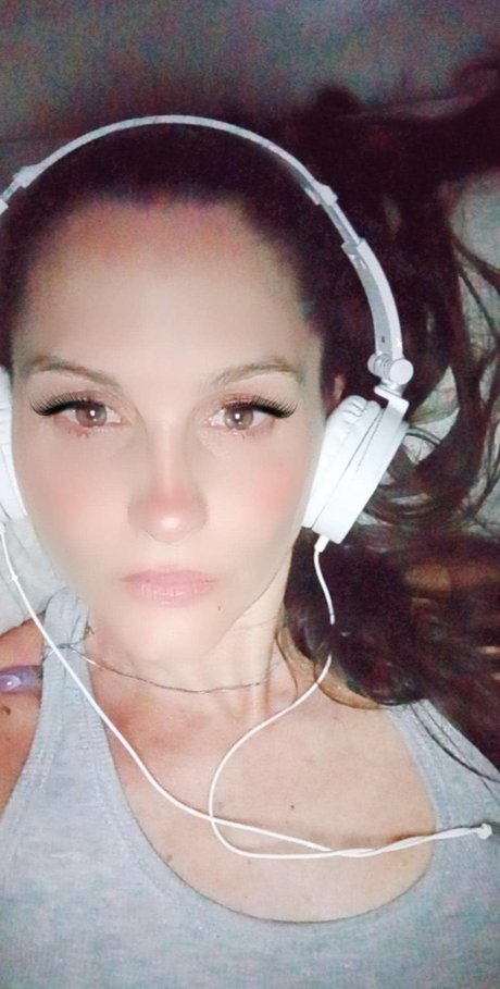 Alaston vuotanut OnlyFans-kuva Natalia