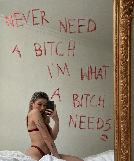 Naken läckt OnlyFans-bild av Jana Nell
