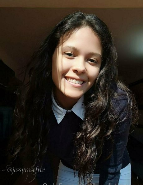 Lovelytinnaxo