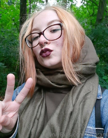 Обнаженная фотография утечки OnlyFans от Hagram