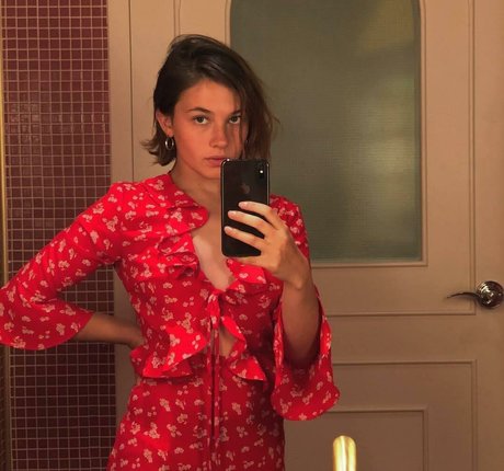 Cailee Spaeny  nude leaked OnlyFans photo