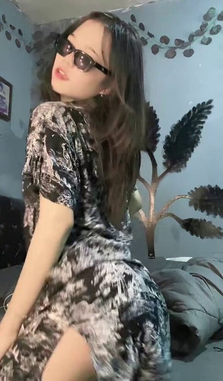 Naken läckt OnlyFans-bild av Deraanjela