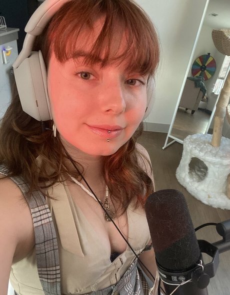 Naakte gelekte OnlyFans-foto van Cruelrice