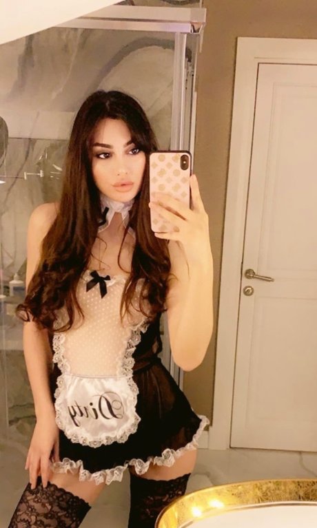 Обнаженная фотография утечки OnlyFans от Adelina