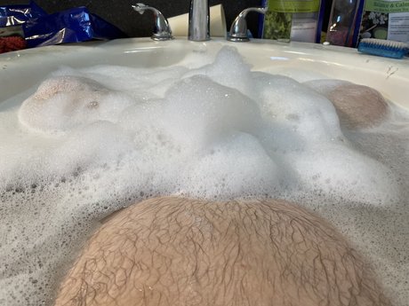 Naken läckt OnlyFans-bild av Bubblemikey