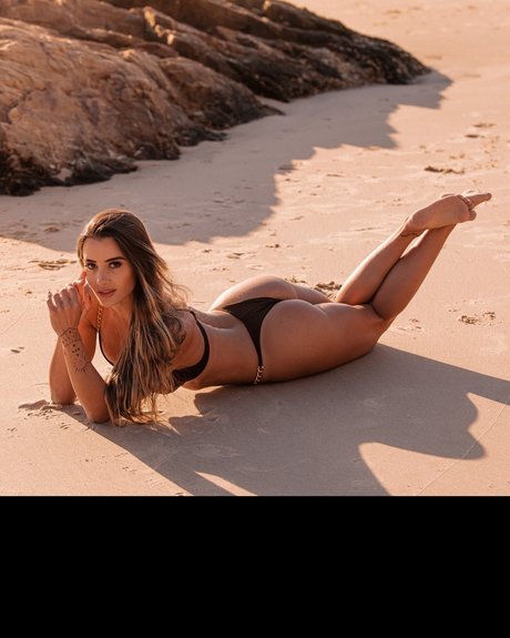 Naken läckt OnlyFans-bild av Gi